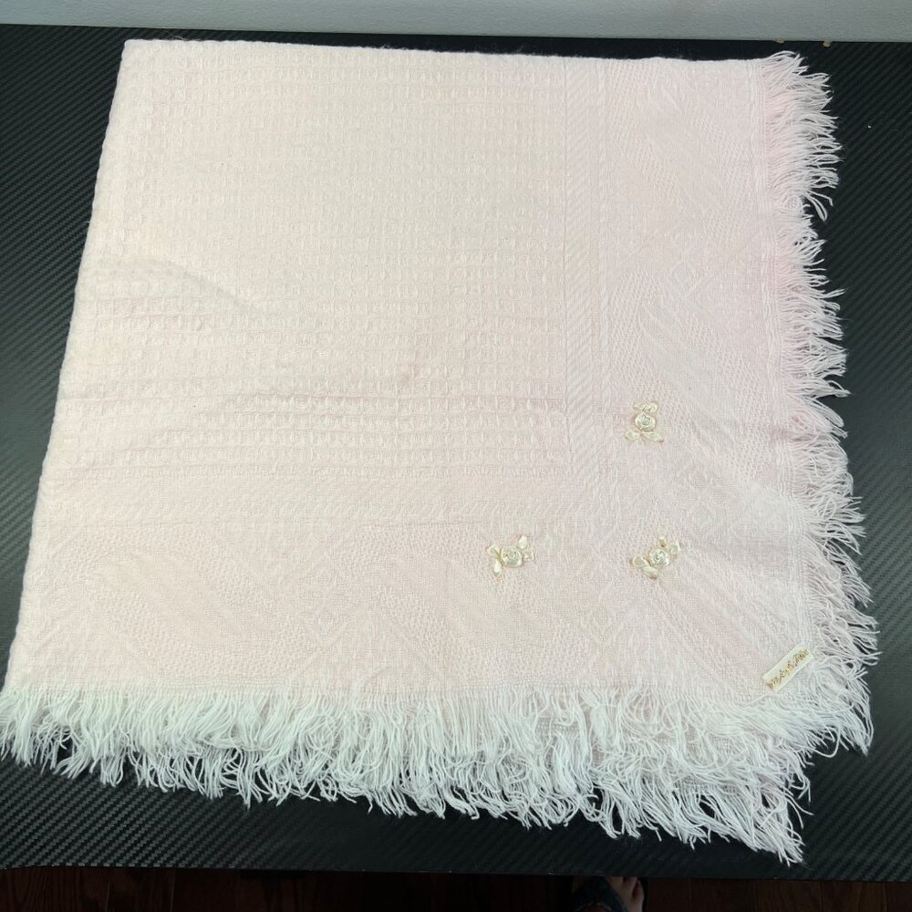 VTG Soft Pink Fringed Acrylic Throw Blanket Textured Pattern Embroidered Accents
